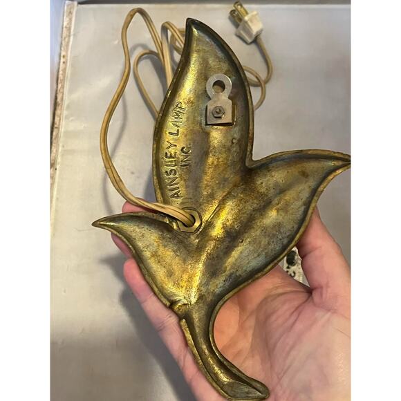 Ainsley Vintage Mid Century LEAF Metal Wall Sconce w/ Arm Electric Lamp Light - Picture 3 of 3